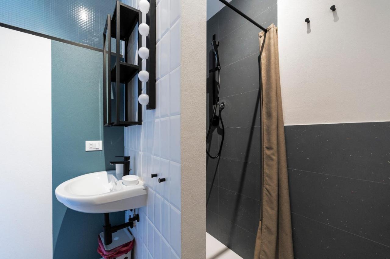 Naviglio Pavese Studio Apartment มิลาน ภายนอก รูปภาพ
